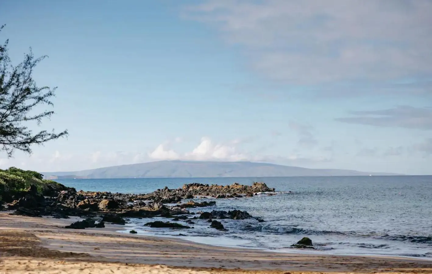 Renovated & Walkable To Beaches, Shops & Dining! Wailea  United States